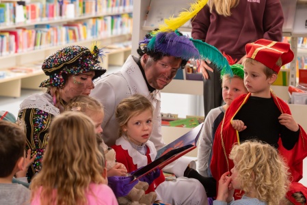 2025-11-23 Sint leest voor-50